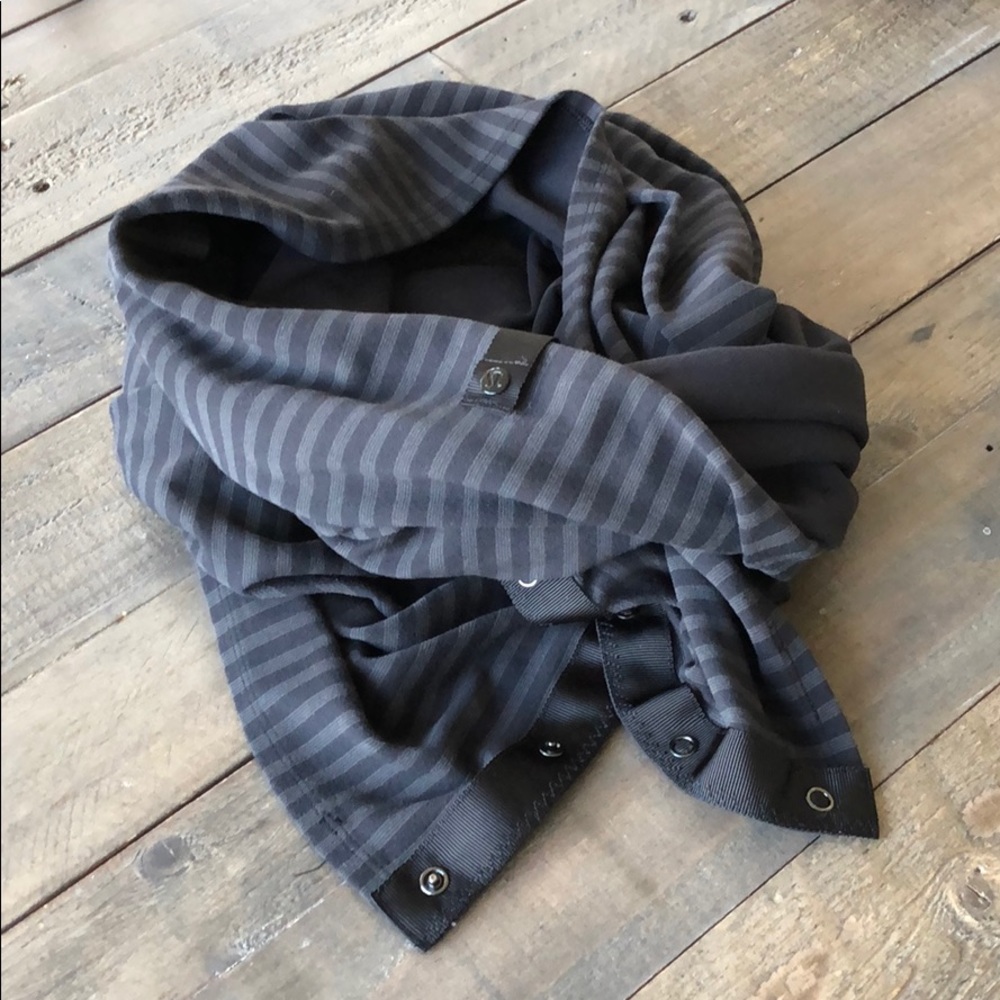 Lulu Lemon Vinyasa Scarf